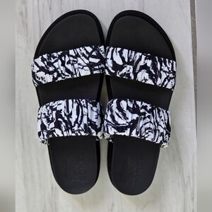 Sorel Roaming Two Strap Slide Black and White Sandals